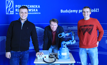 HUMERO - robot studentów WMT